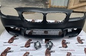 F10 M5 бампер с сетками под рест LED птф + led птф к-т 